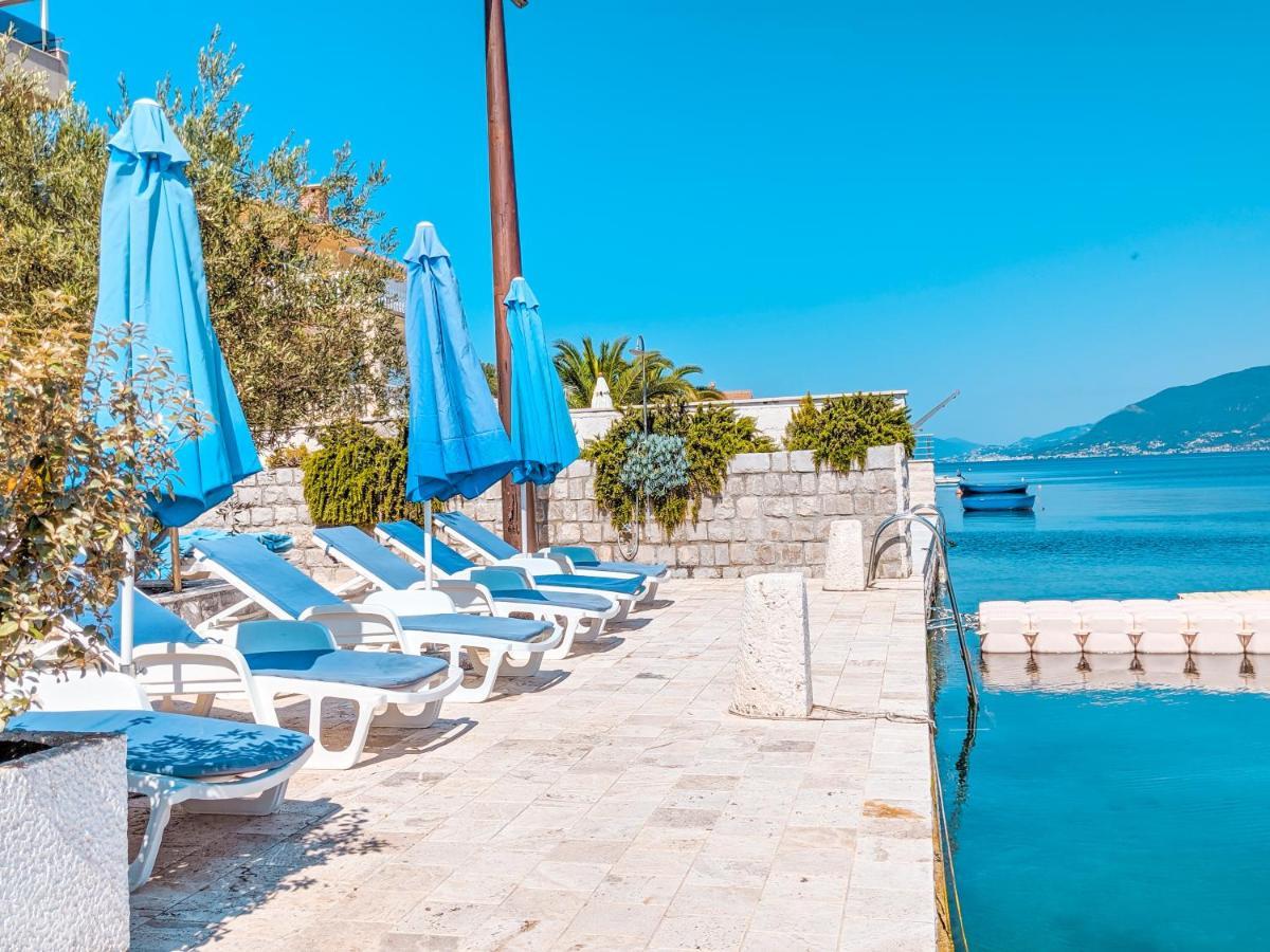 Apartments Maestral Tivat Exterior foto