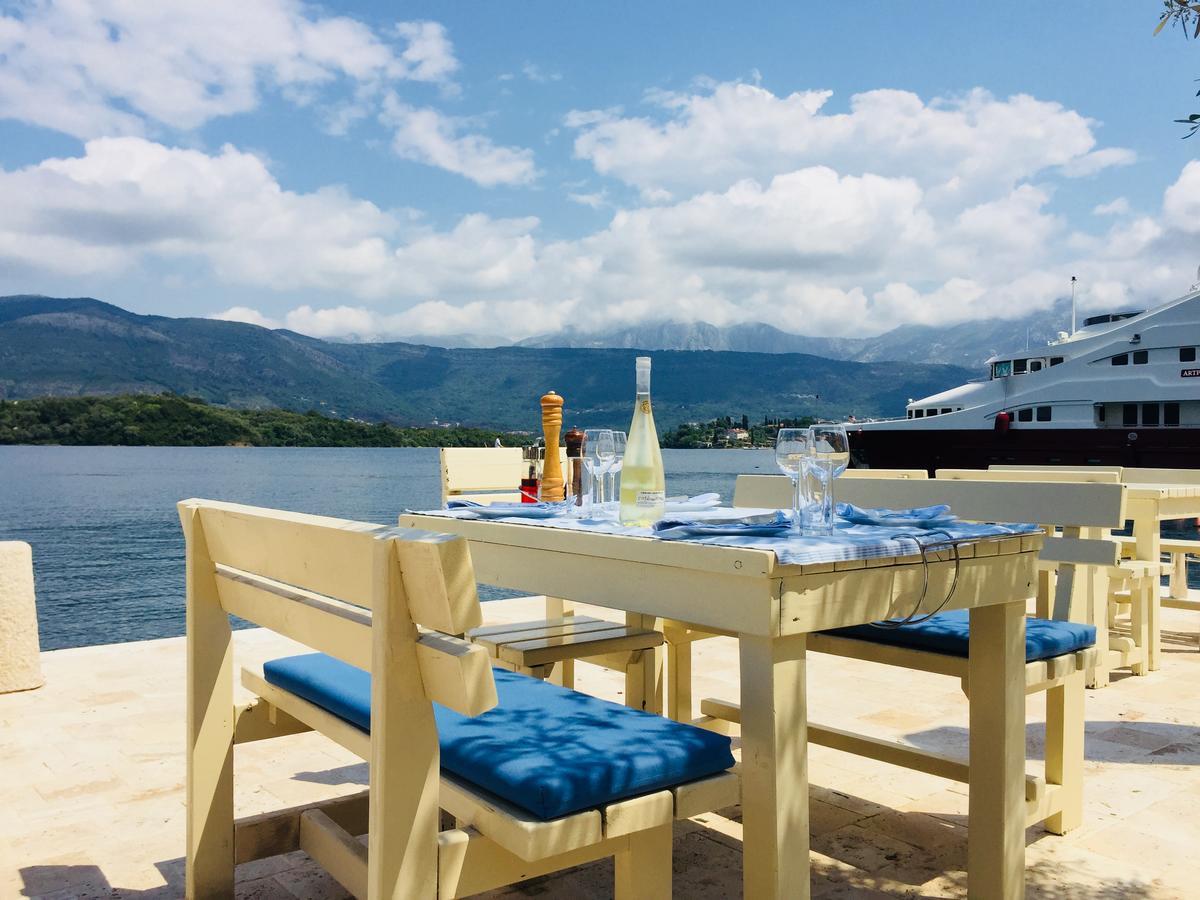 Apartments Maestral Tivat Exterior foto