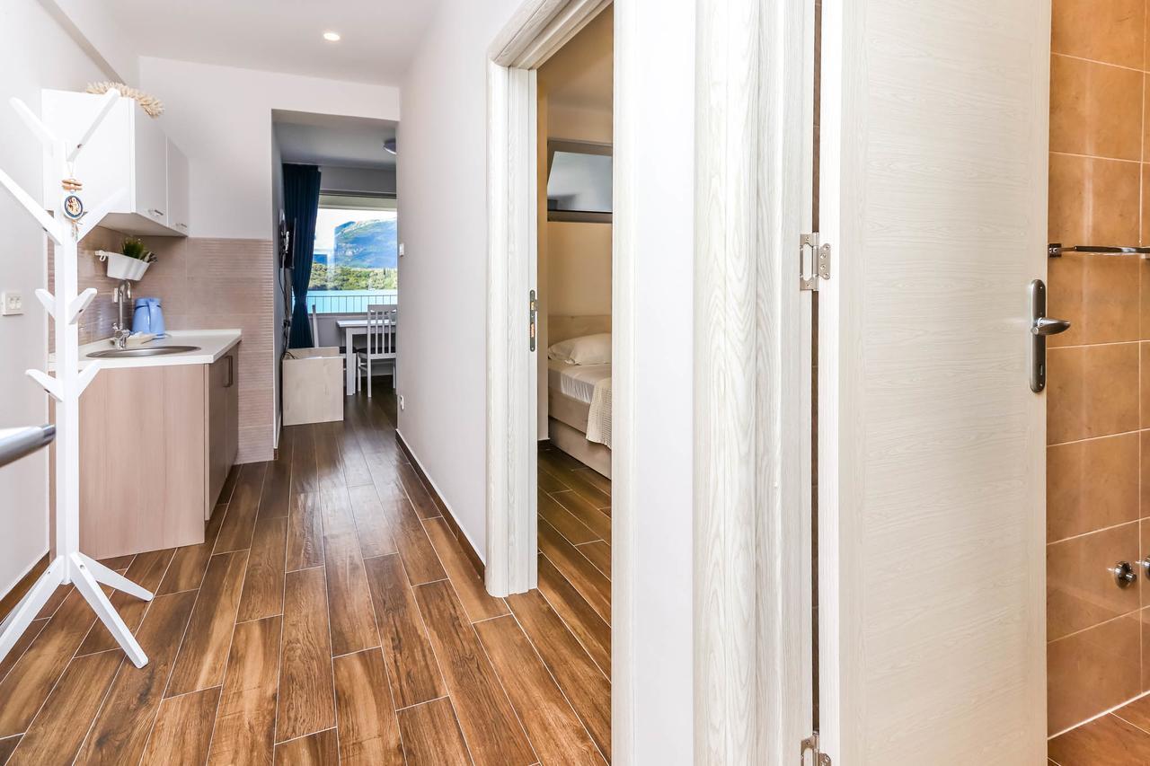 Apartments Maestral Tivat Exterior foto